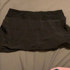 Size 10 lululemon pace rival skirt